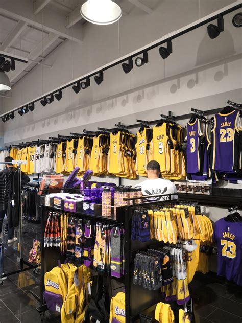 la lakers pro shop